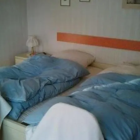Strandnahe Erdgeschosswohnung Pferde-taxi By Interhome Burhave